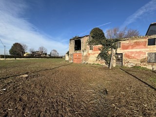 Casale in Vendita a Noventa Vicentina, 79'000€, 100 m²