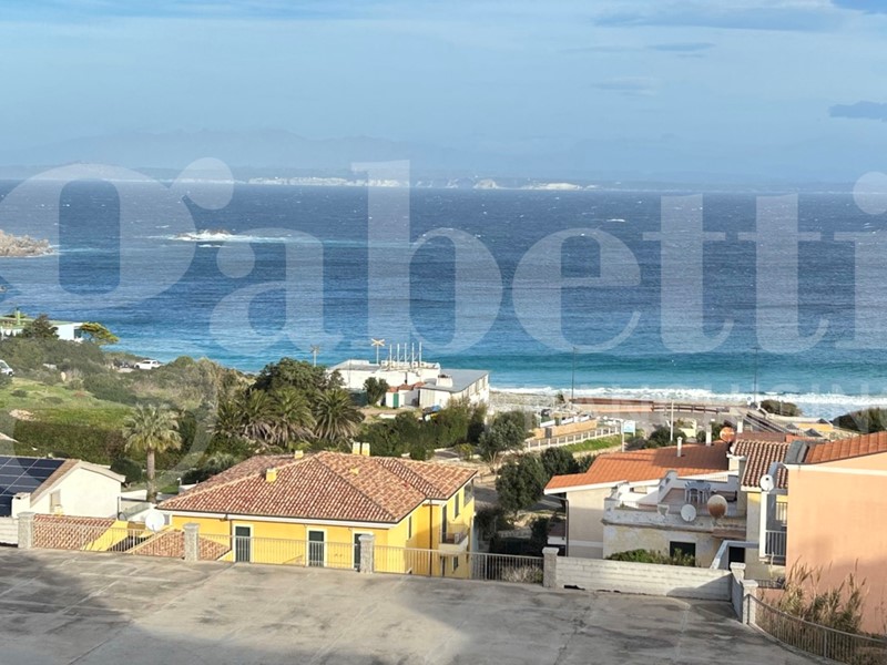 Appartamento in Vendita a Santa Teresa Gallura, 350'000€, 139 m²
