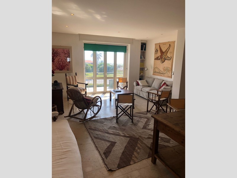 Appartamento in Affitto a Viareggio, zona CittÃ  Giardino, 140 m², arredato