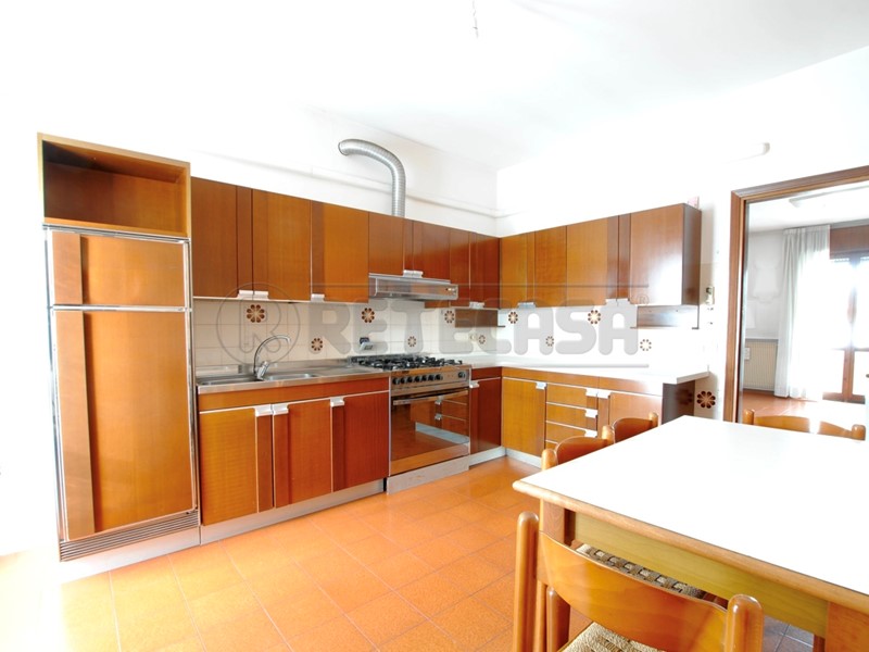 Appartamento in Vendita a Trissino, 129'000€, 95 m², con Box
