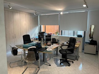 Ufficio in Affitto a Sassuolo, 800€, 70 m², arredato