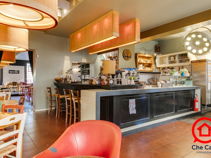 Attività commerciale in Vendita a Cesena, zona Centro storico, 79'000€, 150 m²