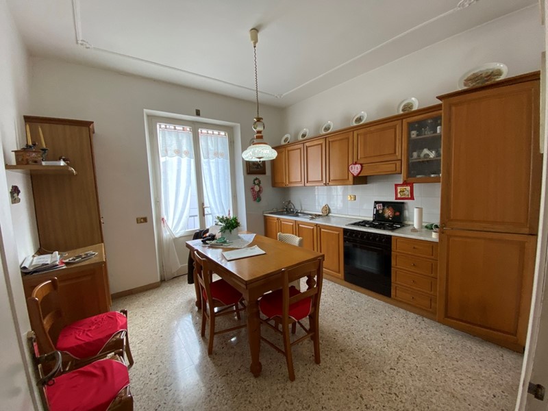 Casa Indipendente in Vendita a Cecina, 240'000€, 