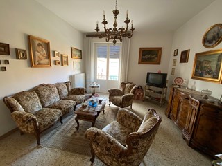 Casa Indipendente in Vendita a Cecina, 240'000€, 