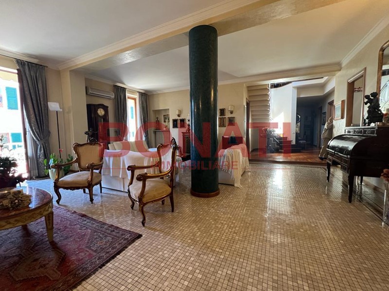 Appartamento in Vendita a La Spezia, zona Centro, 820'000€, 279 m²