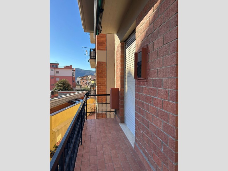 Quadrilocale in Vendita a Sarzana, 150'000€, 71 m²