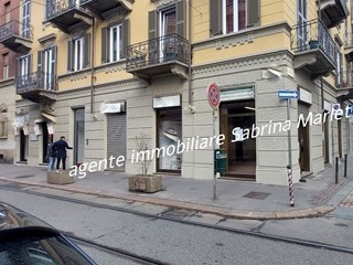 Negozio in Affitto a Torino, zona Campidoglio, 1'500€, 190 m²