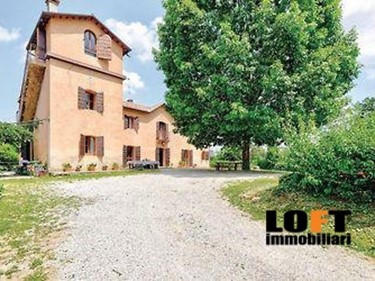 Casa Indipendente in Affitto a Torreglia, 1'850€, 300 m²