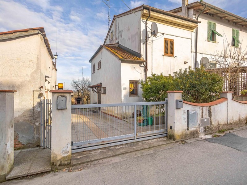 Casa Indipendente in Vendita a Capannoli, 164'000€, 90 m²