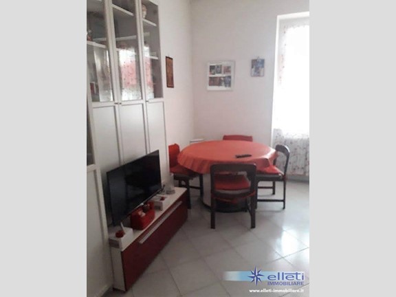 Quadrilocale in Vendita a Massa, 140'000€, 70 m²