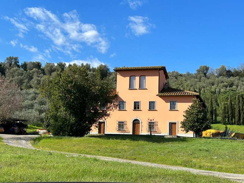 Casale in Vendita a Cerreto Guidi, zona Bassa, 1'190'000€, 500 m², arredato