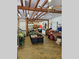 Negozio in Vendita a Verona, 140'000€, 150 m²