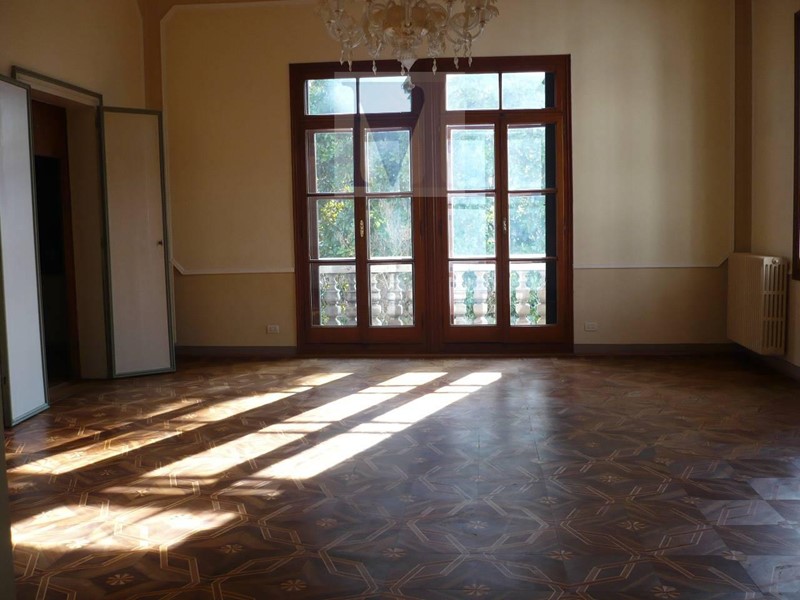 Appartamento in Affitto a Padova, 2'850€, 300 m², arredato
