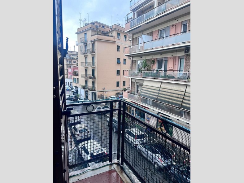 Bilocale in Vendita a Roma, 250'000€, 60 m²