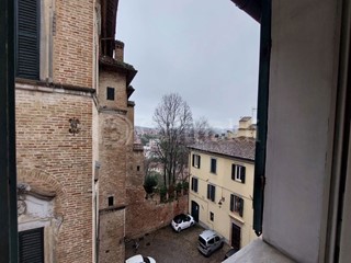 Appartamento in Vendita a Jesi, 70'000€, 70 m²