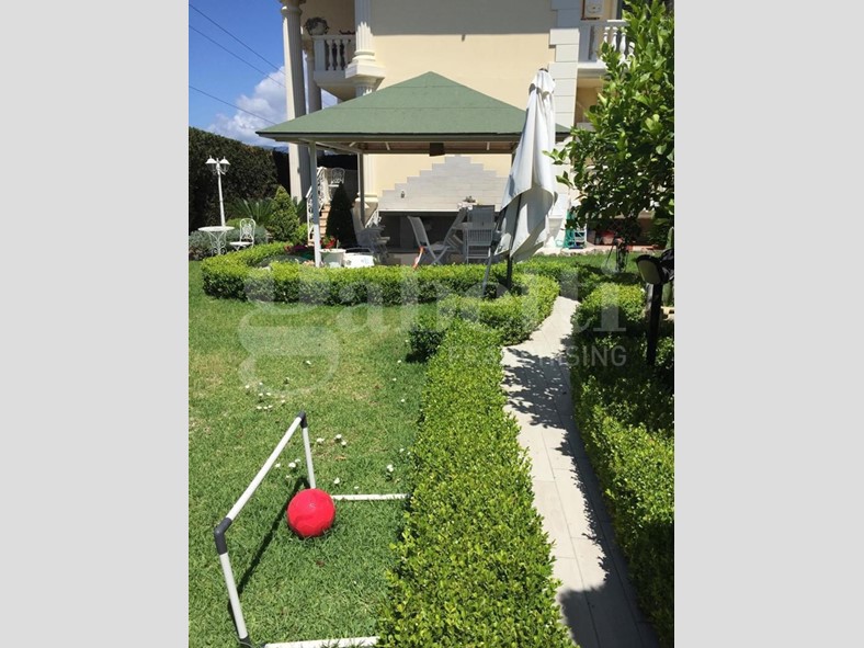 Appartamento in Vendita a Bellizzi, 269'000€, 165 m²