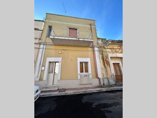 Casa Indipendente in Vendita a Leporano, 78'000€, 120 m²