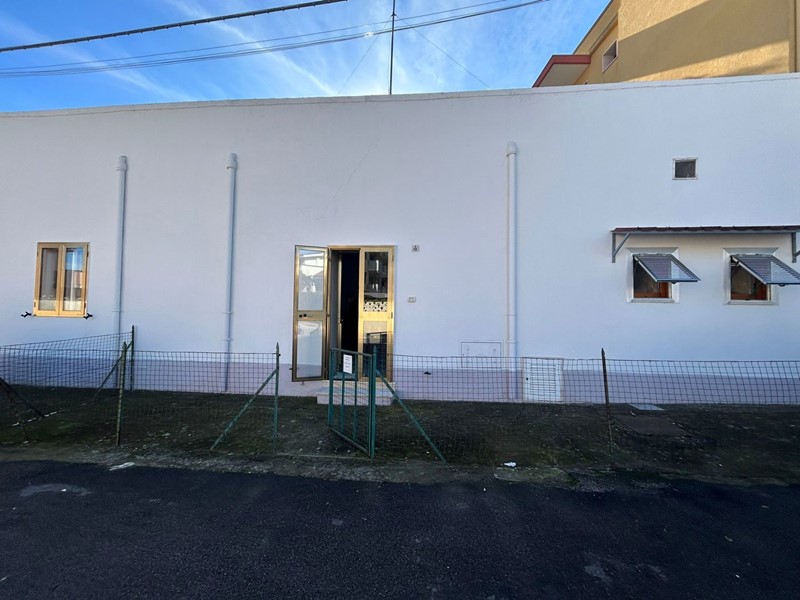 Casa Indipendente in Vendita a Pulsano, 95'000€, 87 m²