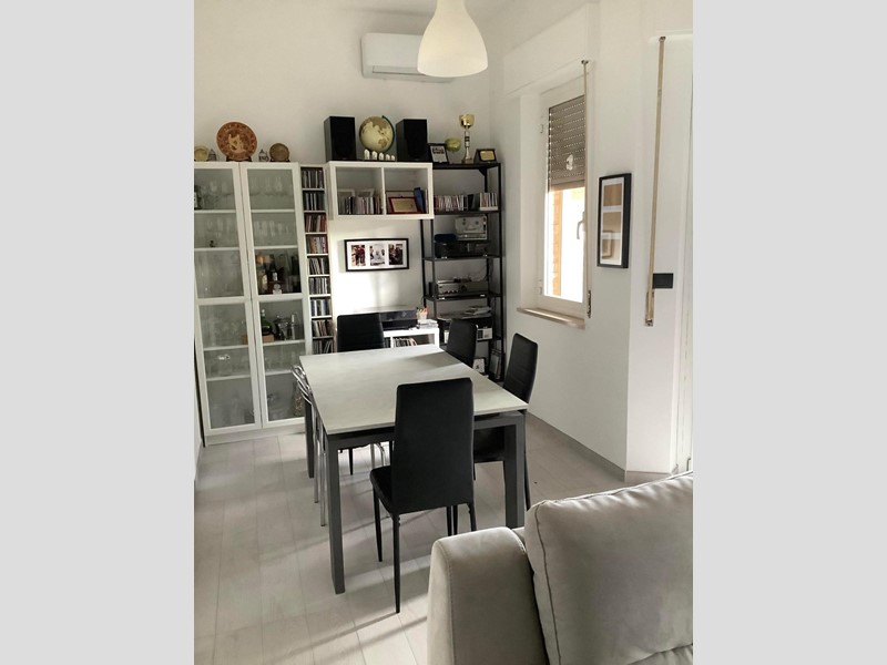 Appartamento in Vendita a Colle di Val D'Elsa, 180'000&euro;, 86 m², con Box