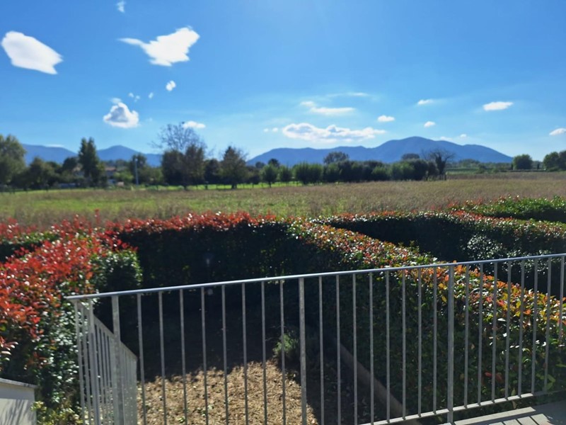 Villetta a schiera in Vendita a Lucca, zona Sant'Alessio, 295'000€, 100 m², arredato