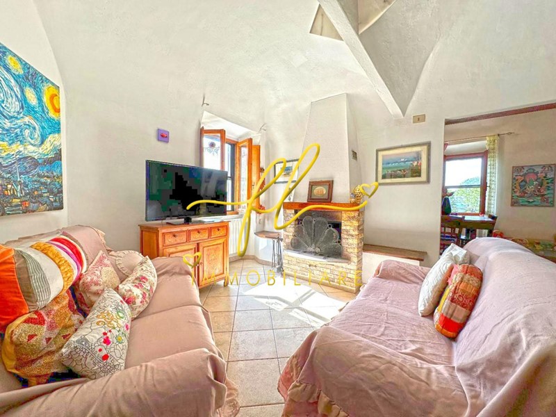 Appartamento in Vendita a Volterra, 140'000€, 90 m²