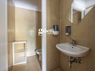 Attività commerciale in Vendita a Castel Maggiore, 98'000€, 55 m²