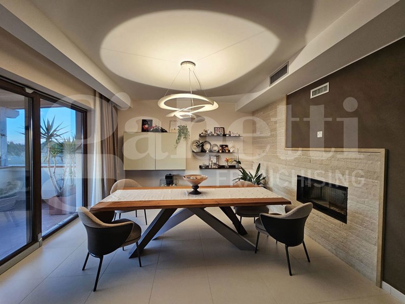 Appartamento in Vendita a Grisolia, 229'000€, 169 m²