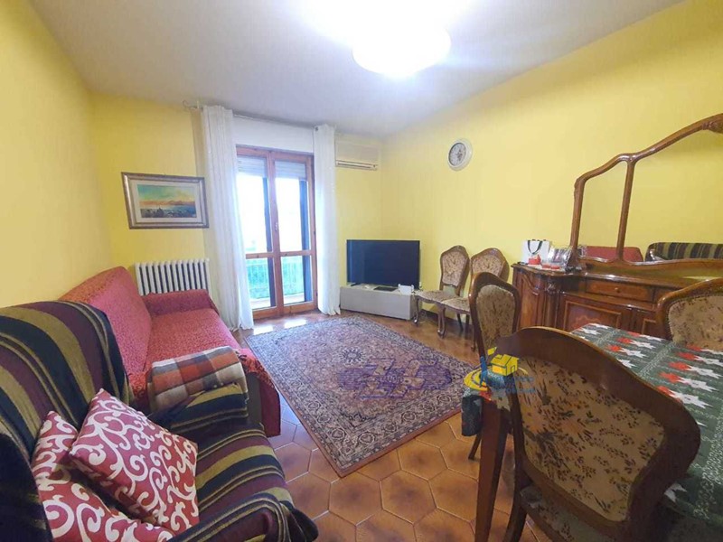 Quadrilocale in Vendita a San Polo d'Enza, 125'000€, 97 m²