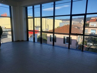 Capannone in Vendita a Sarzana, 65'000€, 57 m²