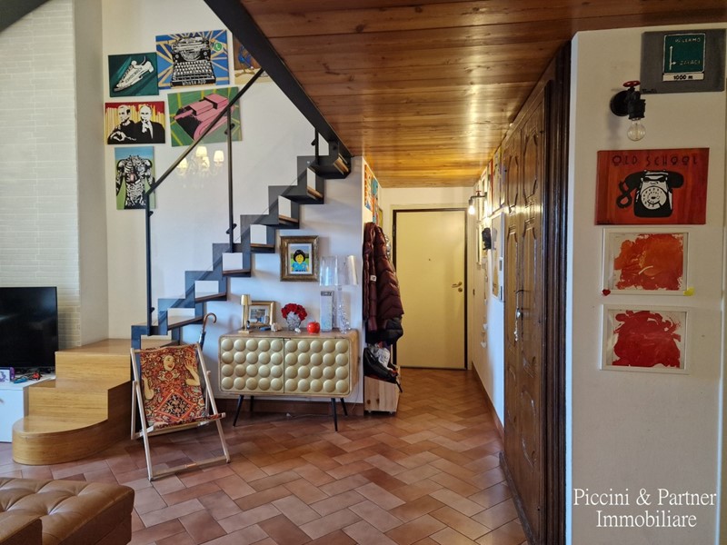 Appartamento in Vendita a Città di Castello, zona Semicentrale, 195'000€, 150 m², con Box
