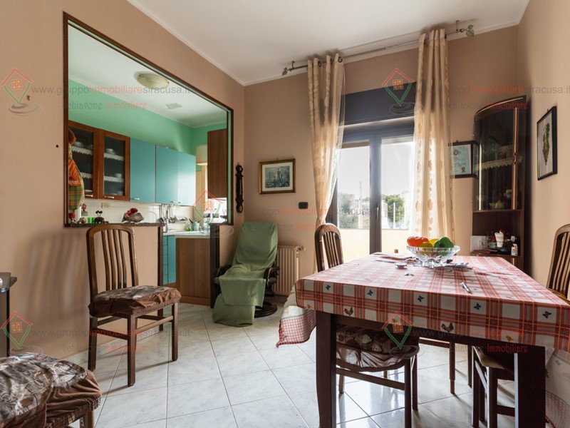 Quadrilocale in Vendita a Siracusa, zona PANAGIA, 98'000&euro;, 97 m², con Box