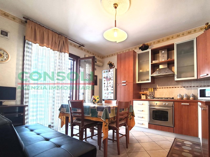 Quadrilocale in Vendita a Riposto, zona Riposto, 130'000€, 110 m², con Box