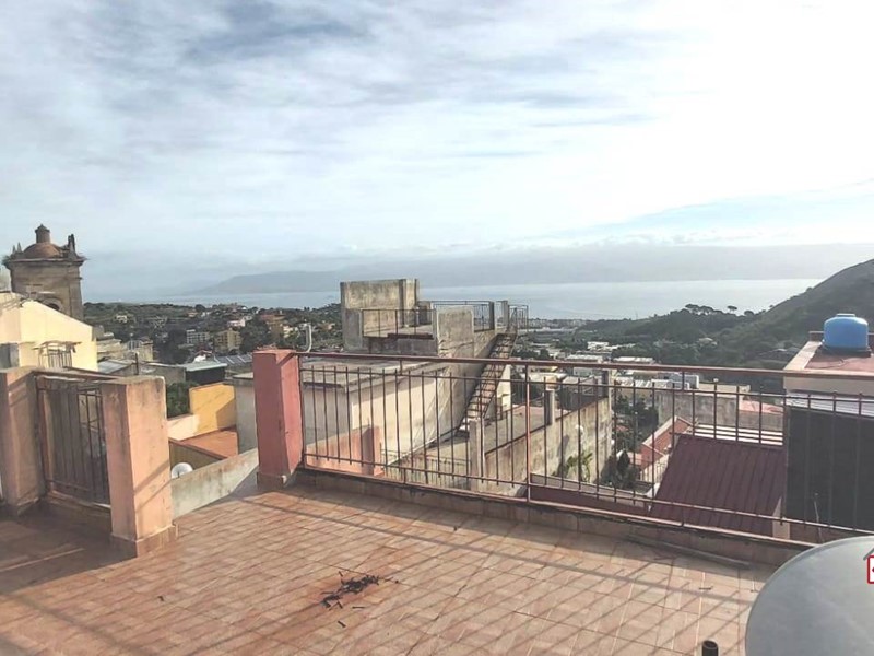 Villa in Vendita a Messina, 40'000€, 125 m²