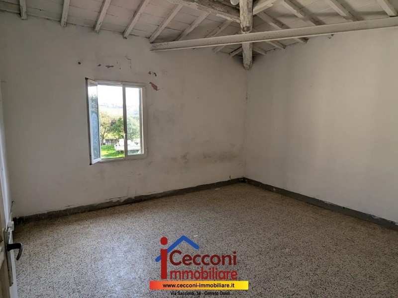 Appartamento in Vendita a Cerreto Guidi, zona Stabbia, 90'000€, 100 m²