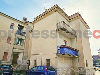 Trilocale in Vendita a Aquino, 45'000€, 85 m²