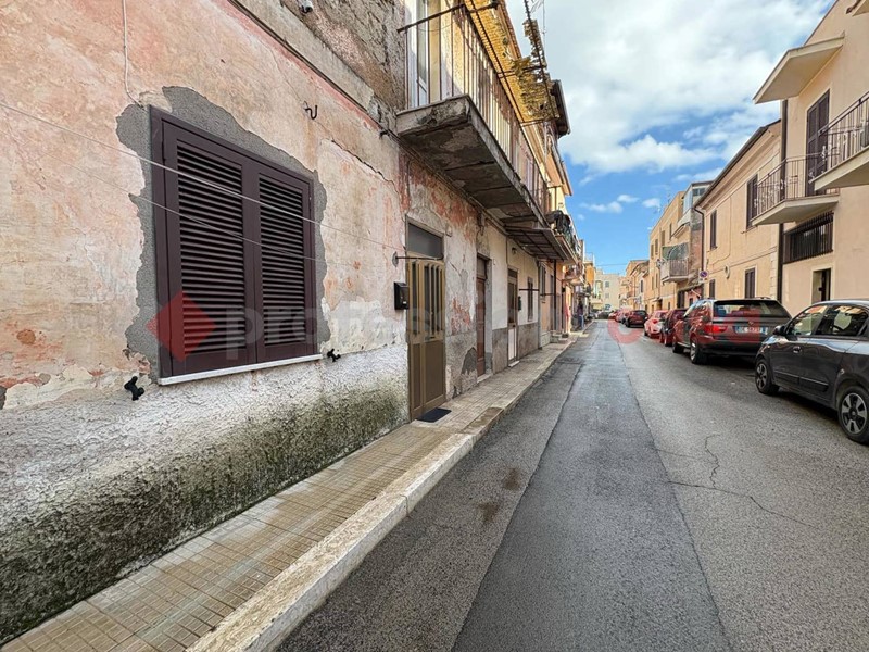 Bilocale in Vendita a Terracina, 85'000€, 35 m², arredato