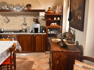 Casa Indipendente in Vendita a Golferenzo, 325'000€, 250 m²