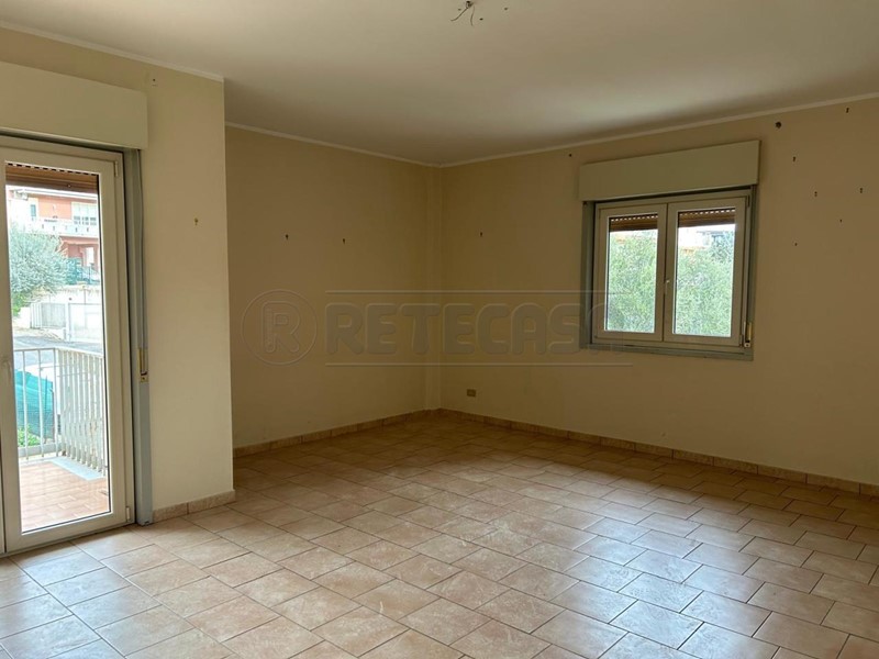Quadrilocale in Vendita a Caltanissetta, 75'000€, 118 m²
