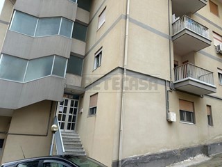 Quadrilocale in Vendita a Caltanissetta, 75'000€, 118 m²