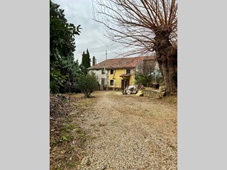 Casa Semi Indipendente in Vendita a Val Liona, 98'000€, 180 m², arredato