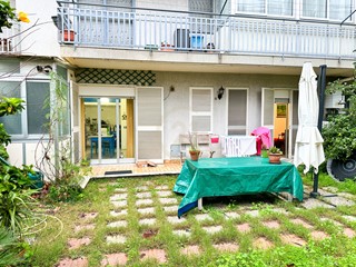 Trilocale in Vendita a Aci Castello, zona Cannizzaro, 250'000€, 90 m², con Box