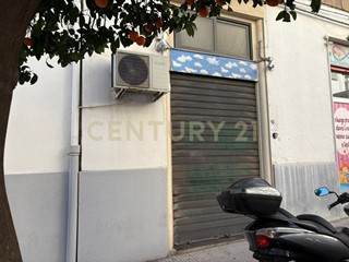 Immobile commerciale in Vendita a Messina, 59'000€, 40 m²