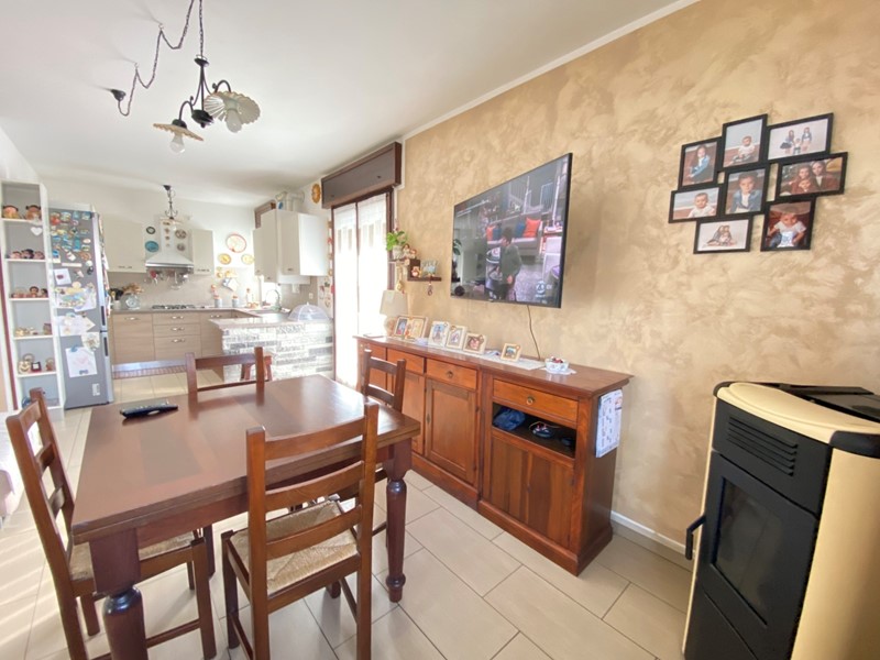 Quadrilocale in Vendita a Porto Viro, 80'000€, 90 m²