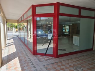 Immobile commerciale in Affitto a Pojana Maggiore, zona Pojana Maggiore - Centro, 550€, 115 m²
