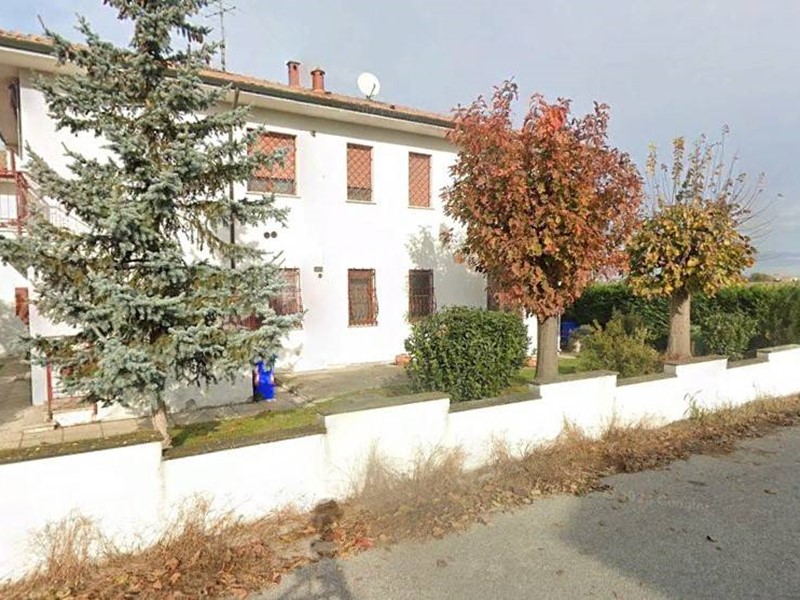 Appartamento in Vendita a Tresignana, 80'000€, 110 m²