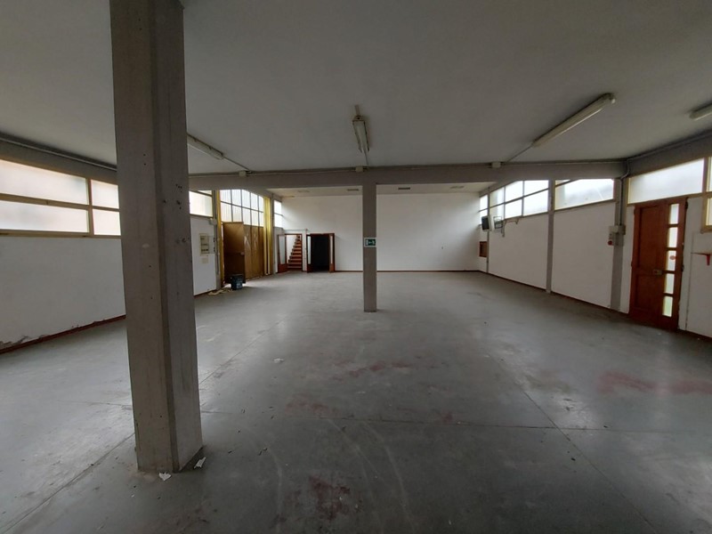 Laboratorio in Vendita a Fucecchio, 170'000€, 382 m²
