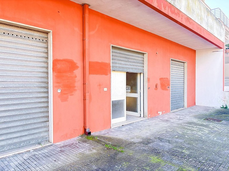 Immobile commerciale in Vendita a Nardò, 190'000€, 200 m²