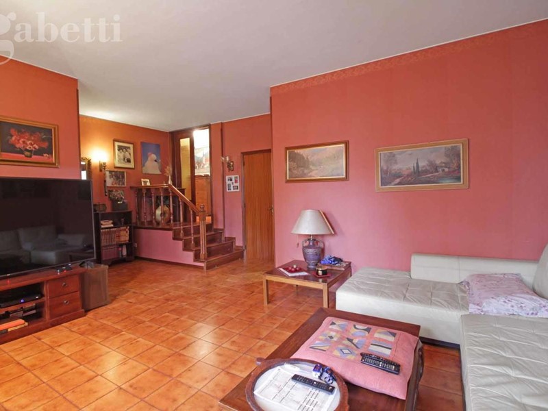 Casa Indipendente in Vendita a Trecastelli, 250'000€, 120 m²