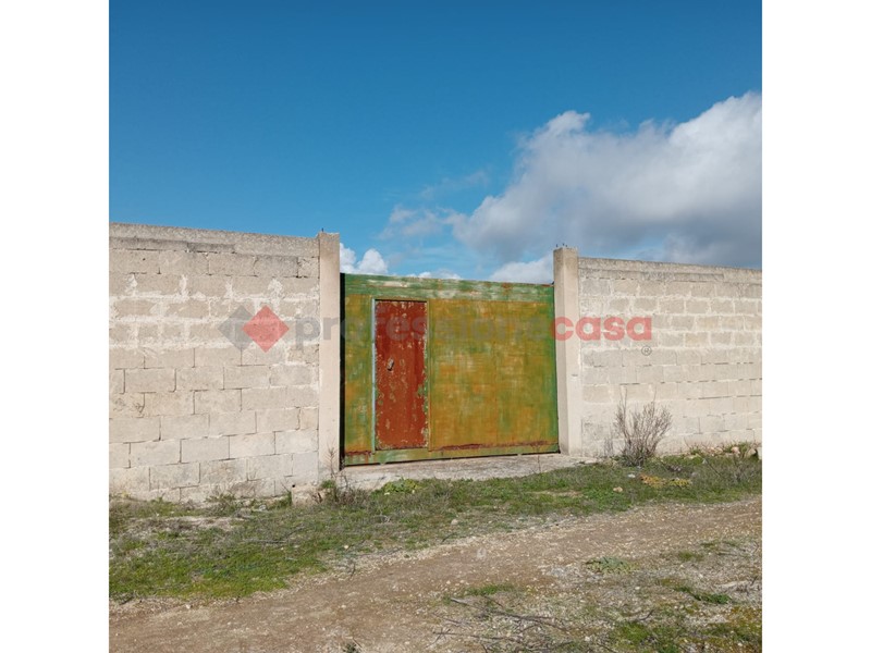 Terreno agricolo in Vendita a Grottaglie, 27'000€, 1420 m²