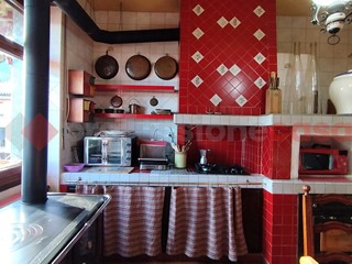 Appartamento in Vendita a Cumiana, 140'000€, 140 m²